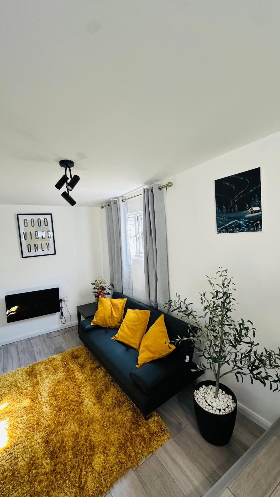 Cosy And Comfy Deluxe Entire